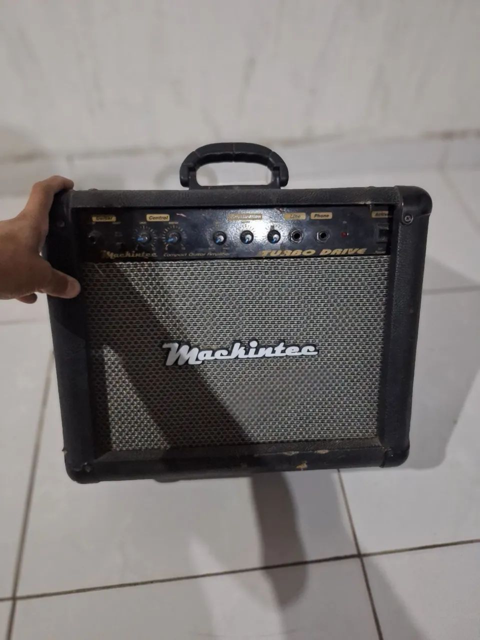 Caixa amplificada Mackintec