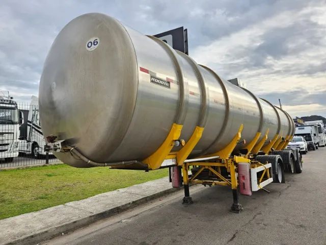 Carreta Tanque Vanderleia Rodotic Ano 2012 45mil Litros Suspensão Pneumática com Bottom  - Foto 2