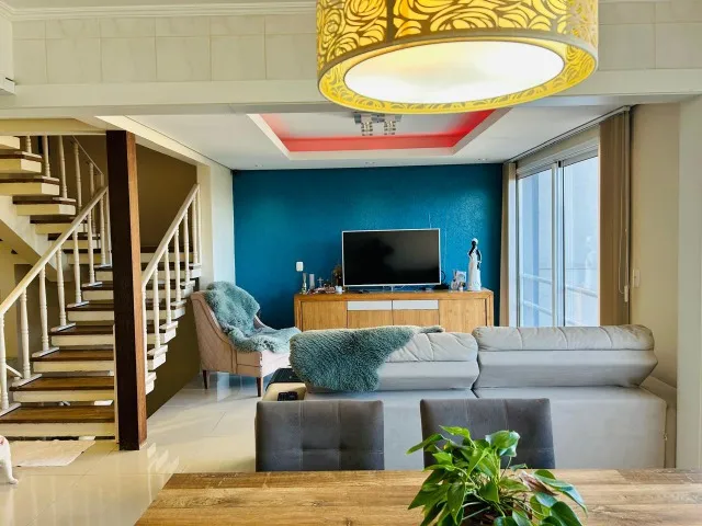 Casa 3 pavimentos 267m2 no Madureira