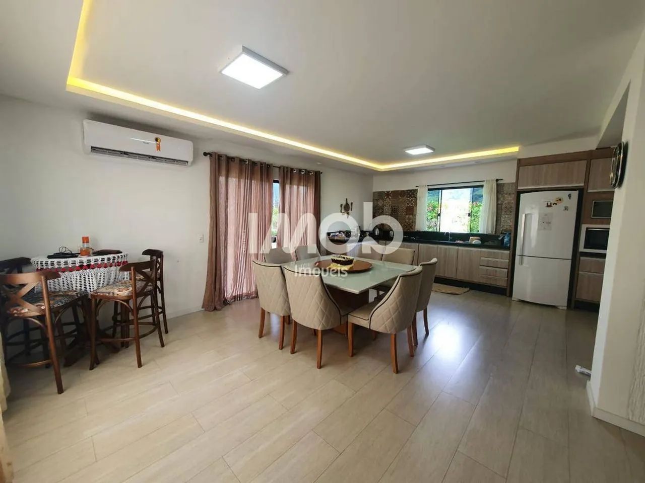 CASA COM 2 SUÍTES + 1 QUARTO, CENTRO DE CORUPÁ - Foto 5
