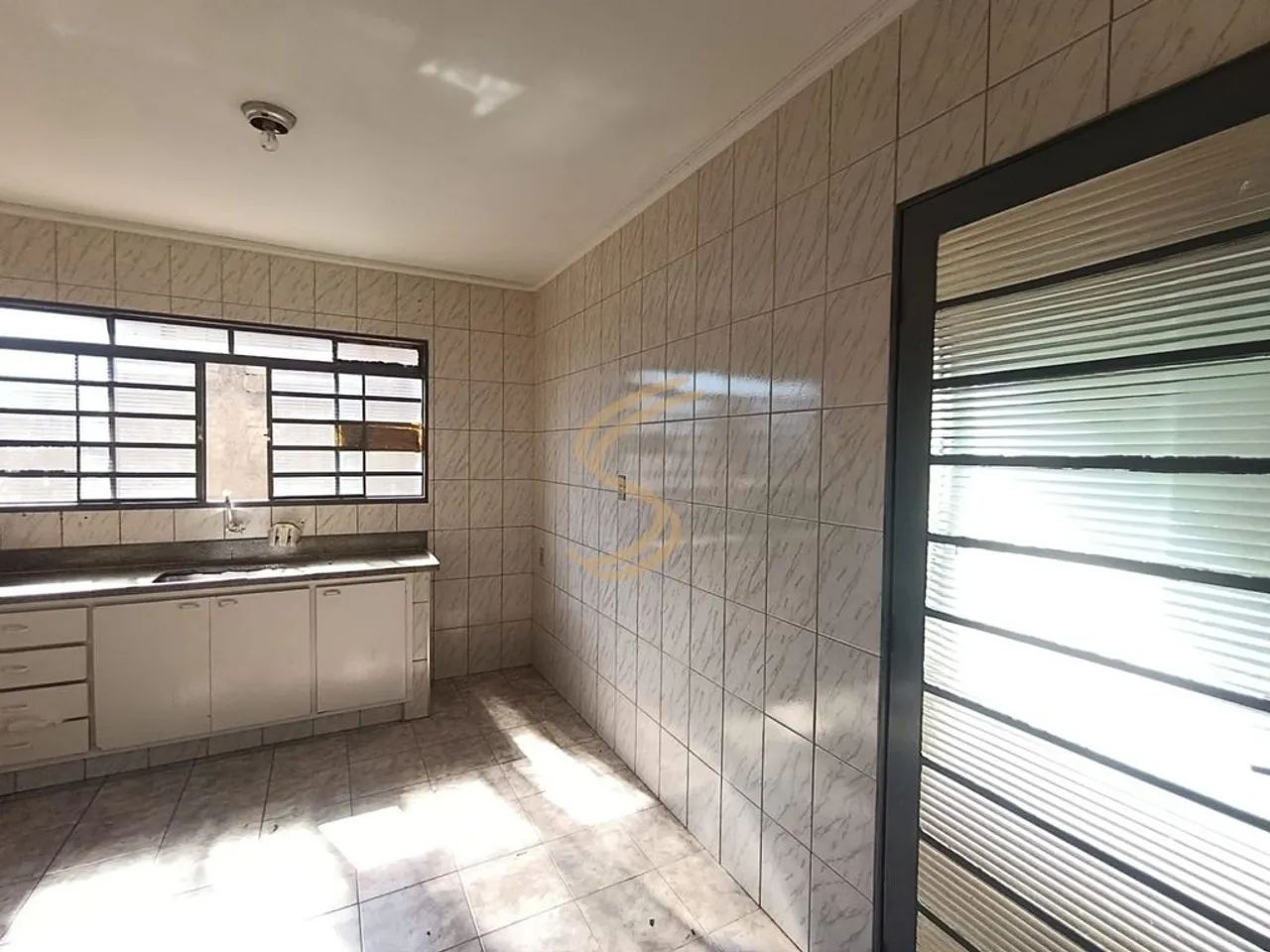 Casa à venda no Carlos Cassucci com 3 quartos e quintal - Foto 5