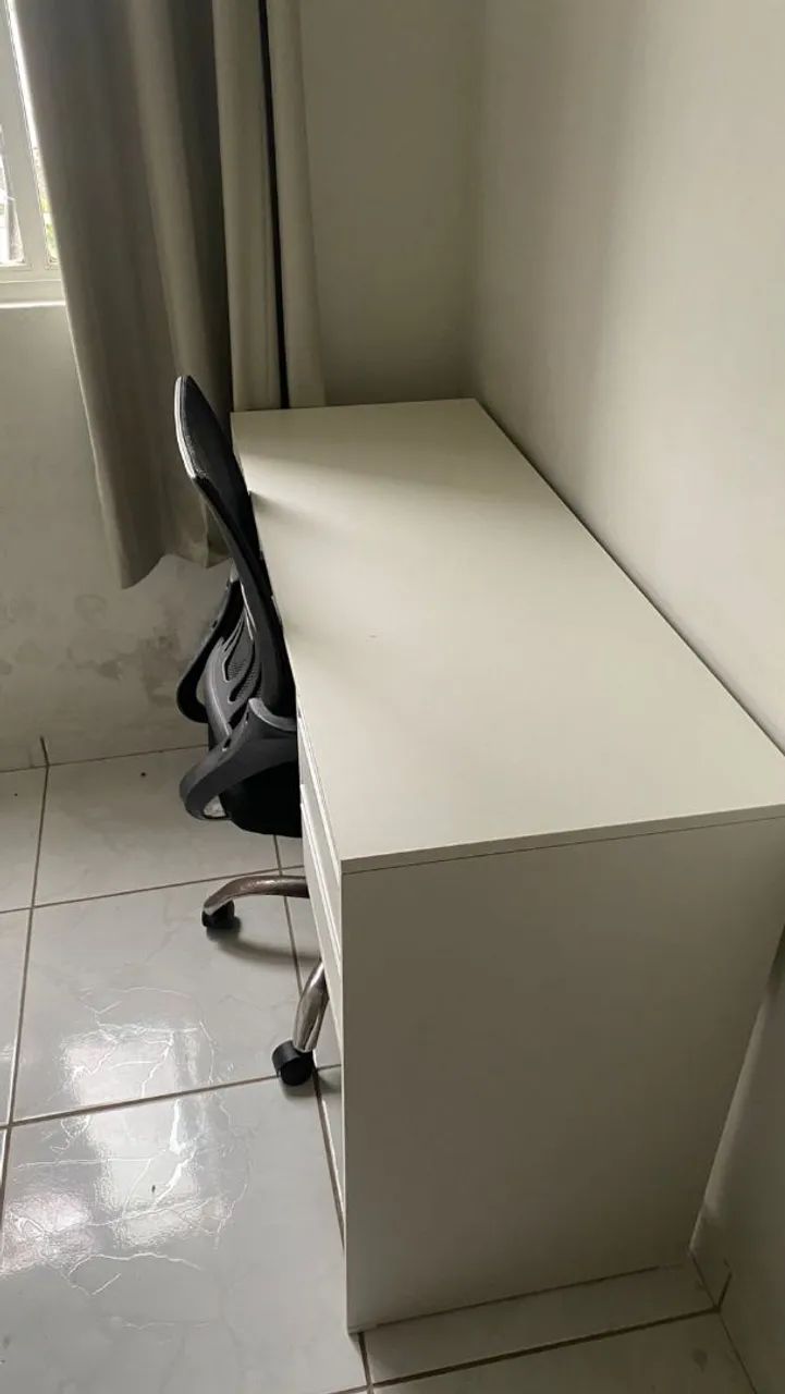 VENDO MESA E CADEIRA