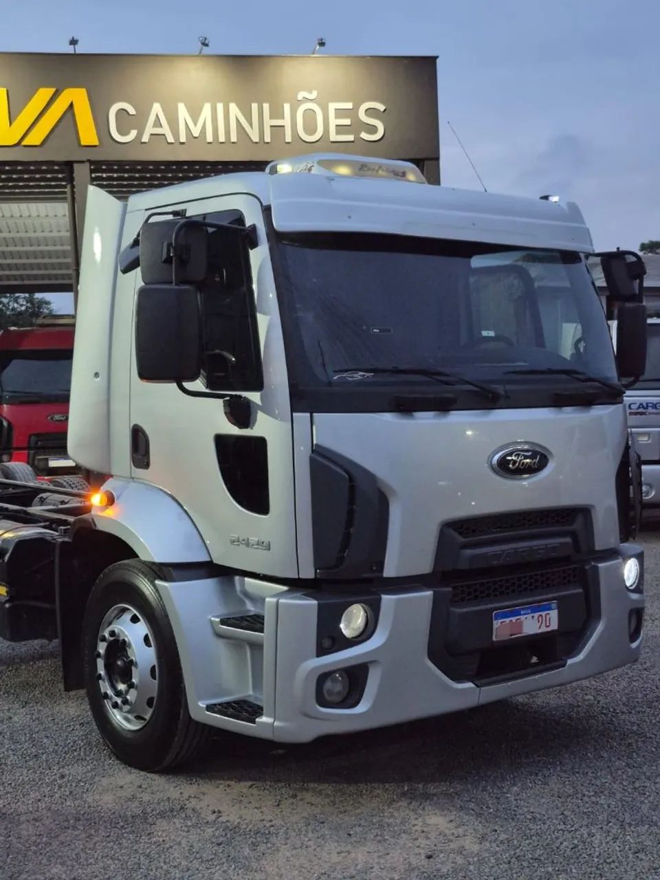 Ford Cargo 2429 6x4 - Foto 2