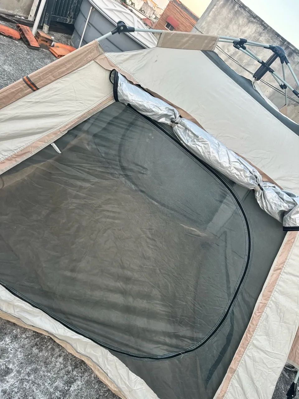 BARRACA DE CAMPING AUTOMÁTICO SEMI NOVA 380$ - Foto 4