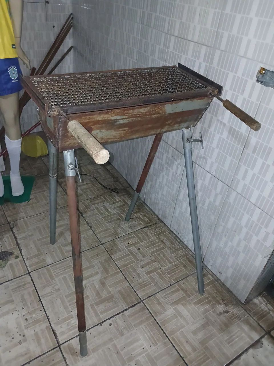 Churrasqueira chapa grossa, ferro maciço - Foto 3