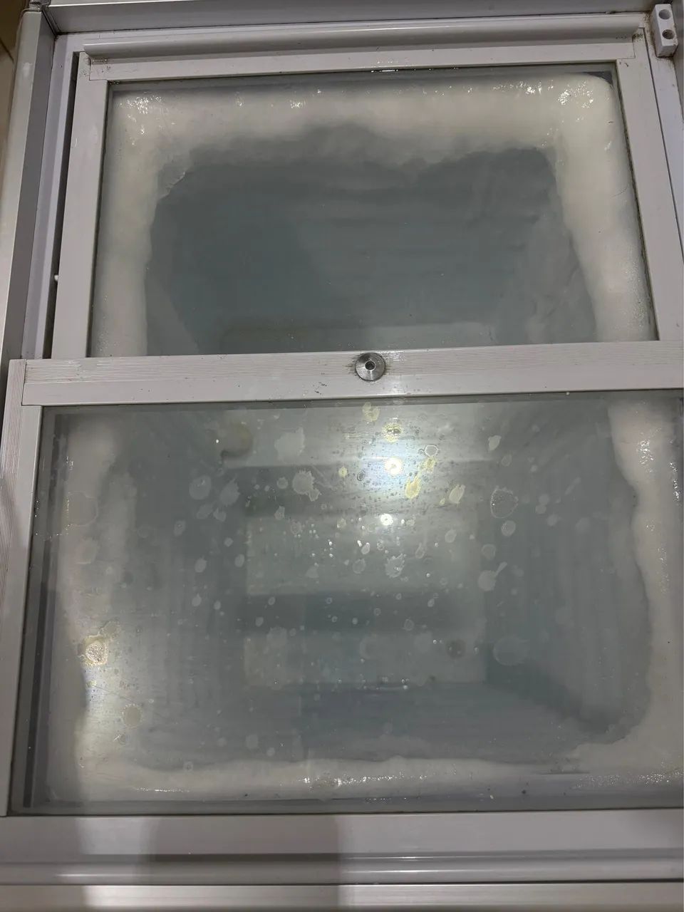 Vendo Freezer 120L Tampa de Vidro - Foto 2