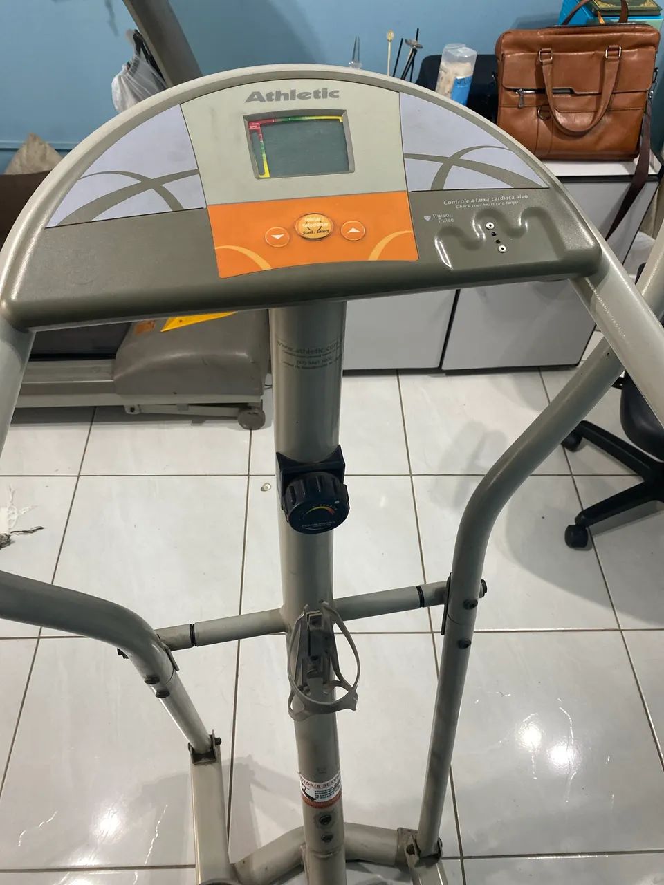 Elíptico Athletic Extreme 1000