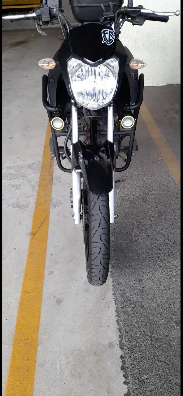 Factor 150cc preta super conservada 