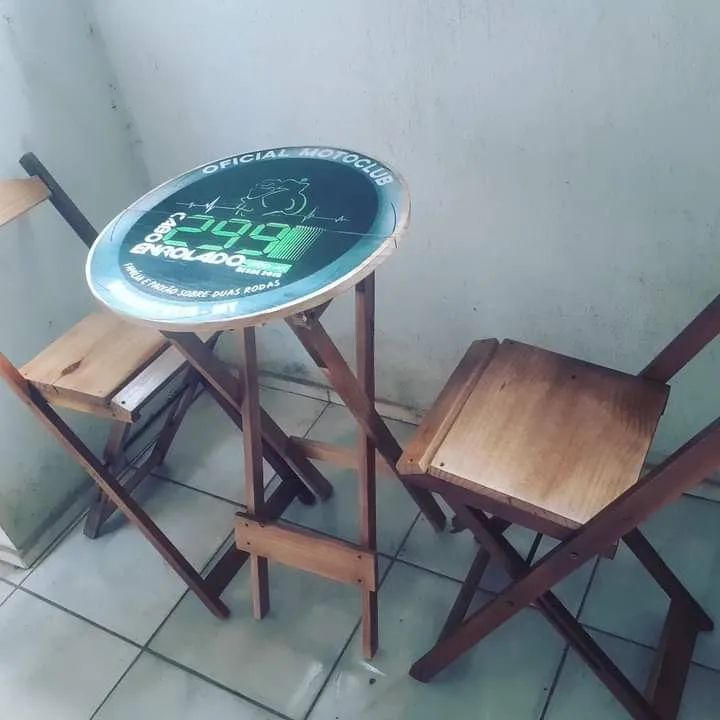 Mesas e cadeiras  - Foto 2