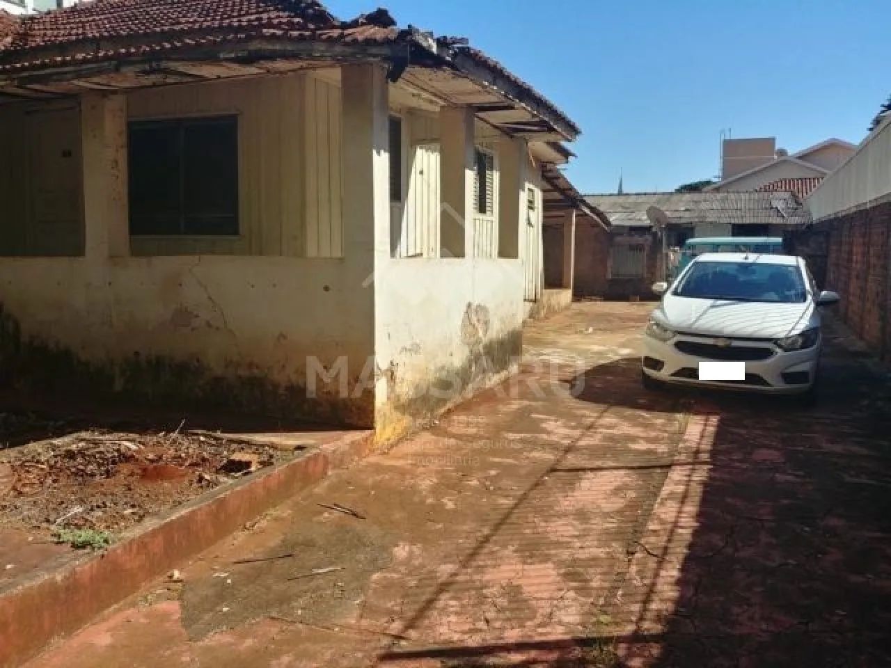 TERRENO NA REGIÃO CENTRAL DE MARINGÁ - AO LADO DO PARQUE DO INGÁ. - Foto 3