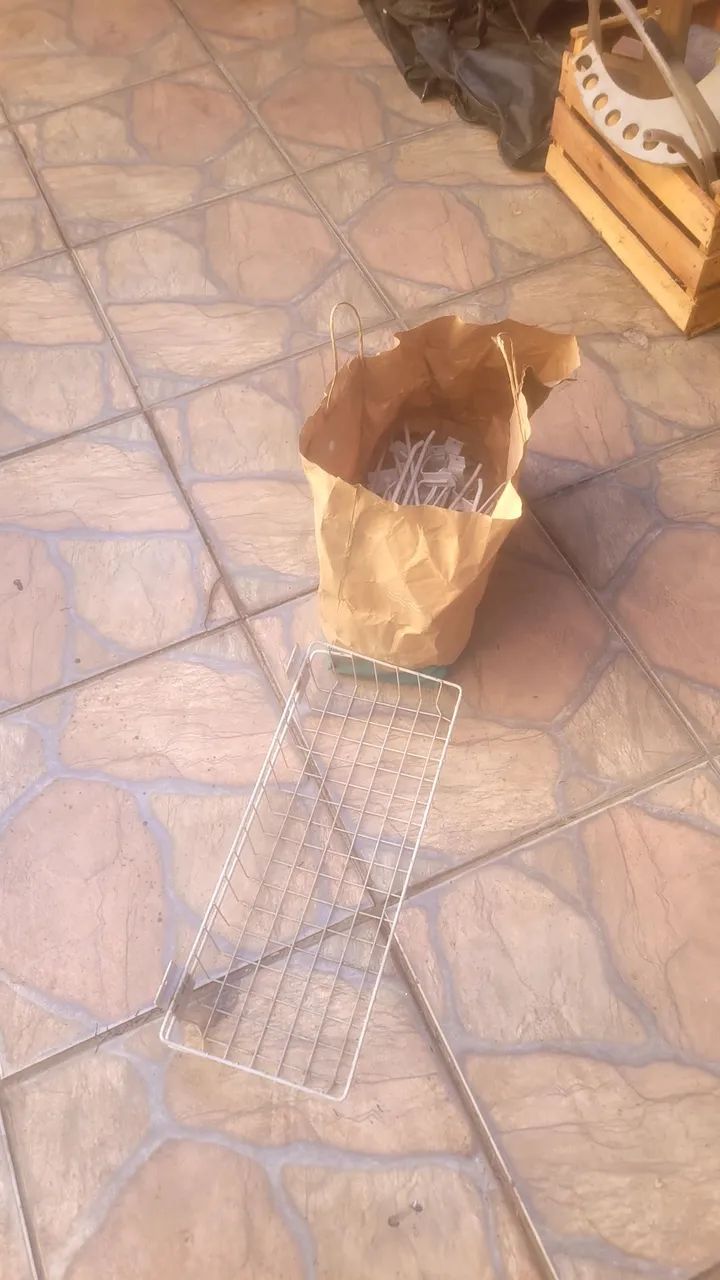Expositor de parede de roupa + gancho  - Foto 3