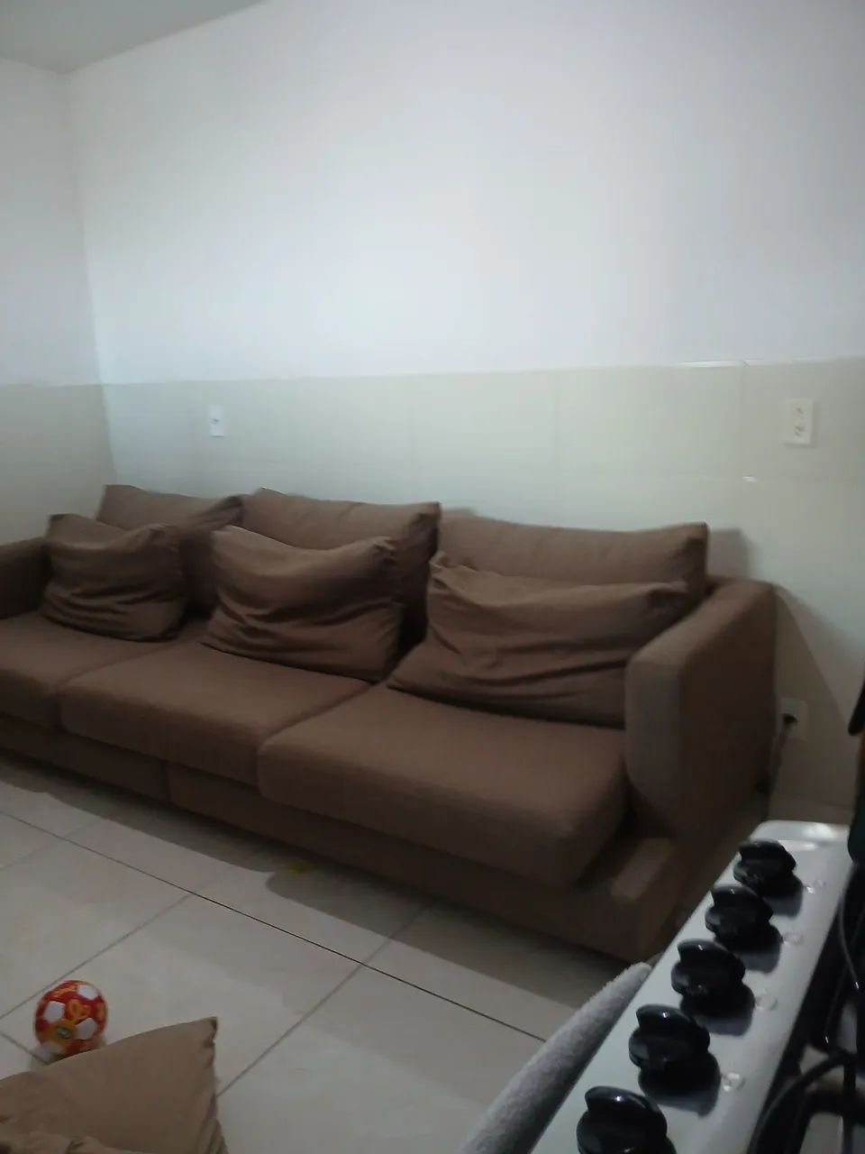Vende se um sofá grande e muito conservado  - Foto 3