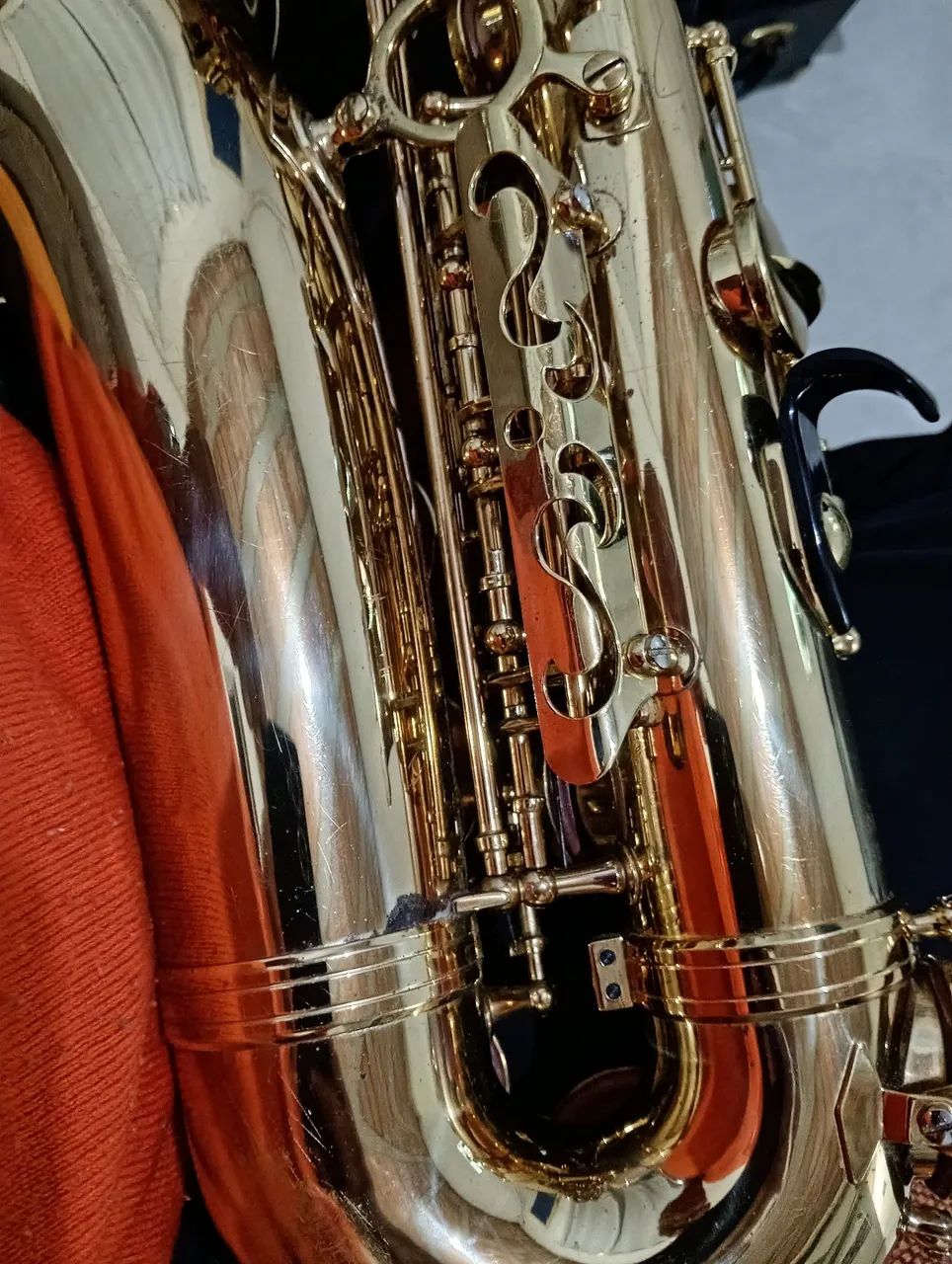 Saxofone Eagle Modelo 0405 - Foto 4