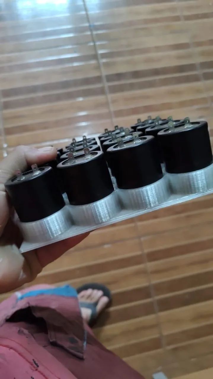 Capacitor 35v 22.000 uf