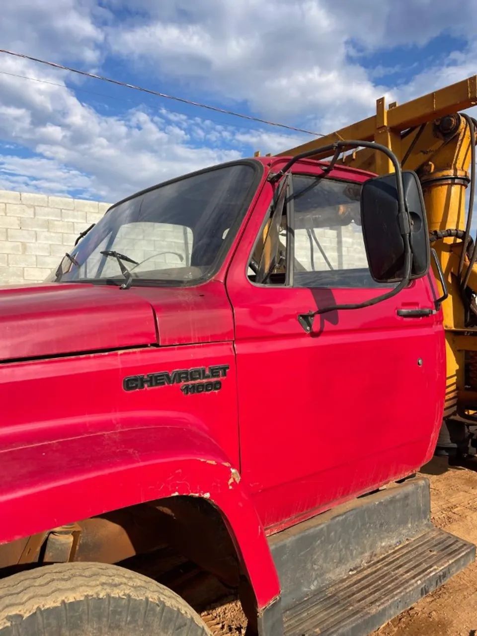 VENDE CAMINHÃO D 11000 COM MUNK , DOCUMENTADO - Foto 3
