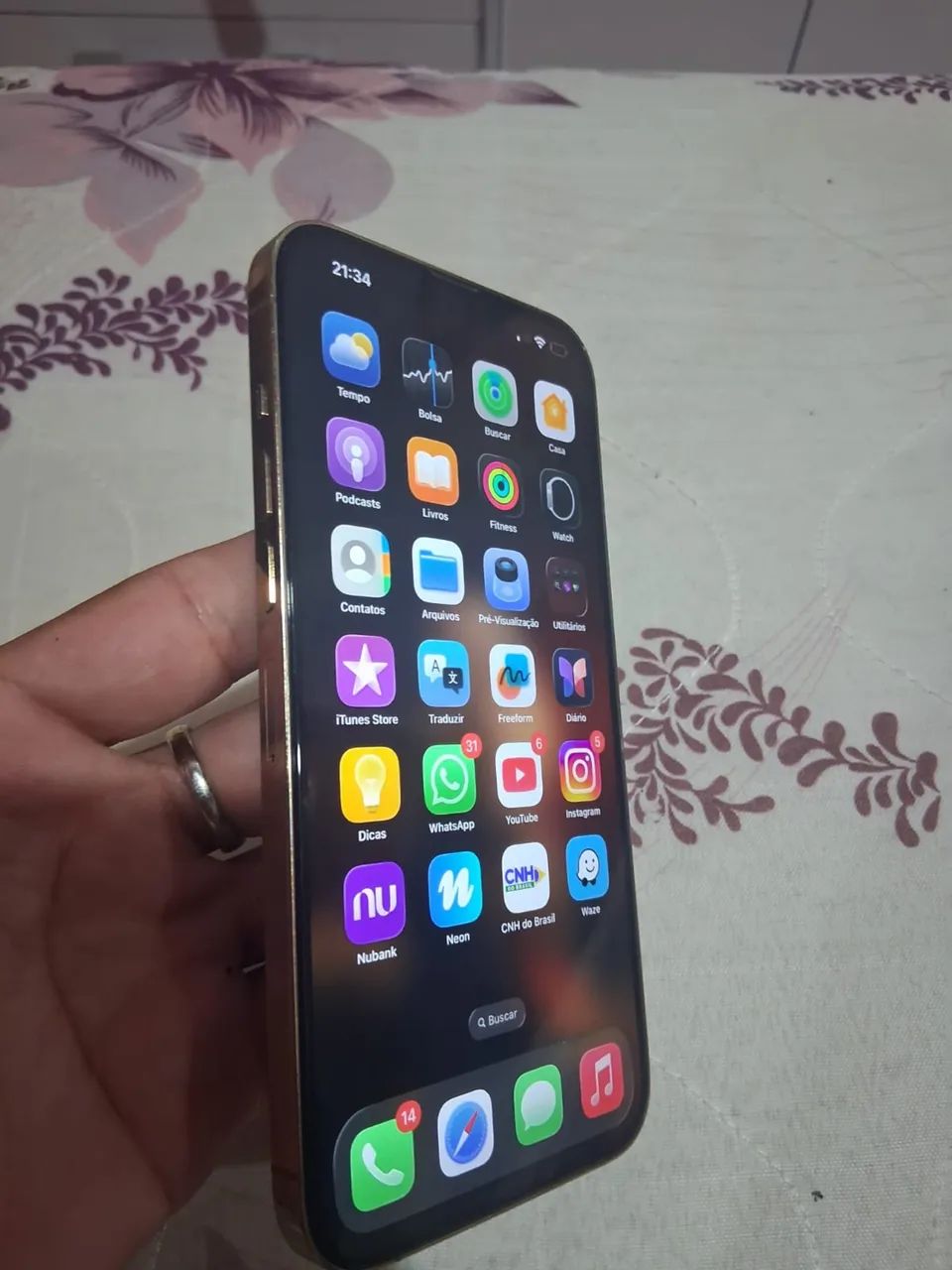 Vende-se iPhone 13 pro Max 256 gb semi novo  - Foto 3