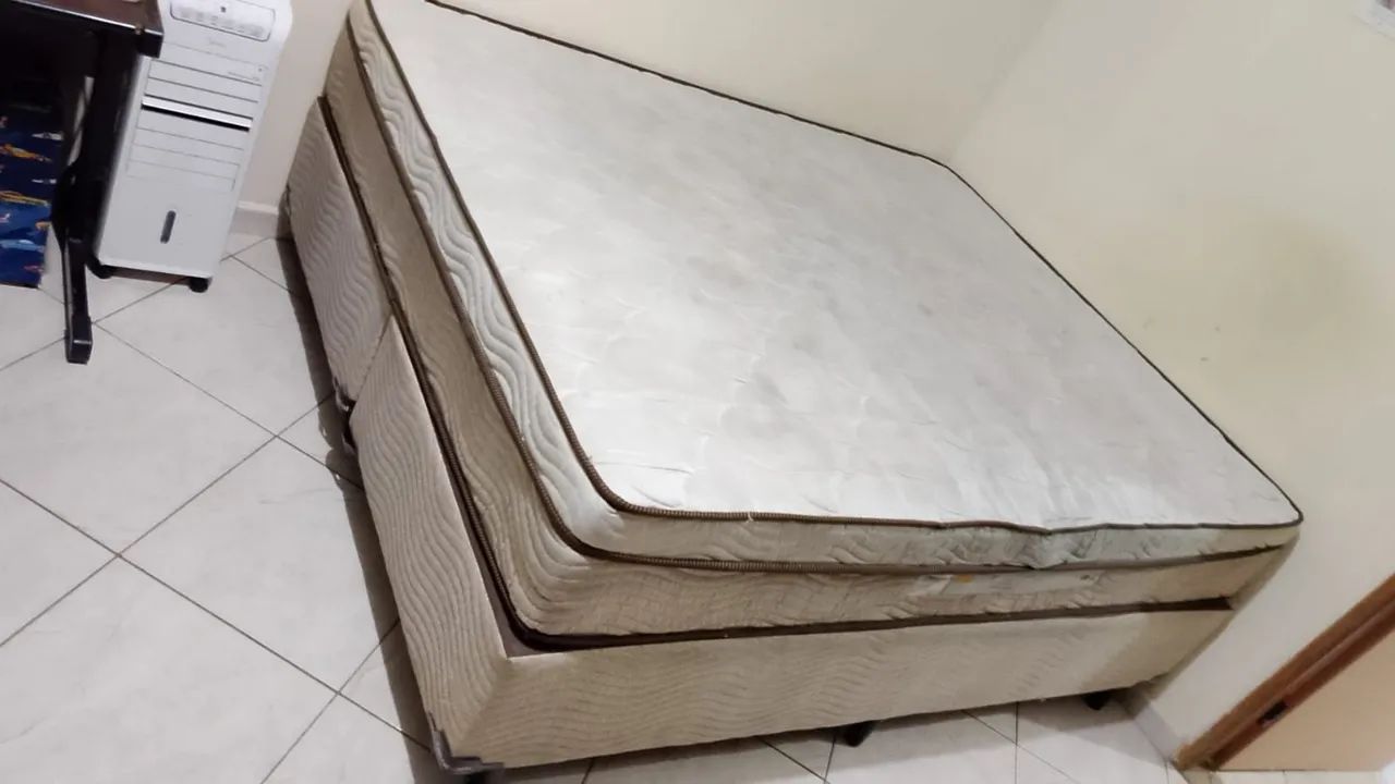 Cama Queen usada - Foto 3