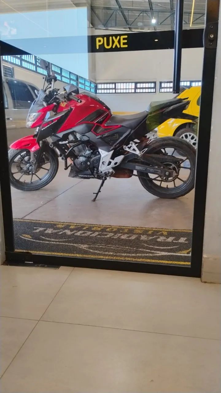 Honda CB300 - Foto 2