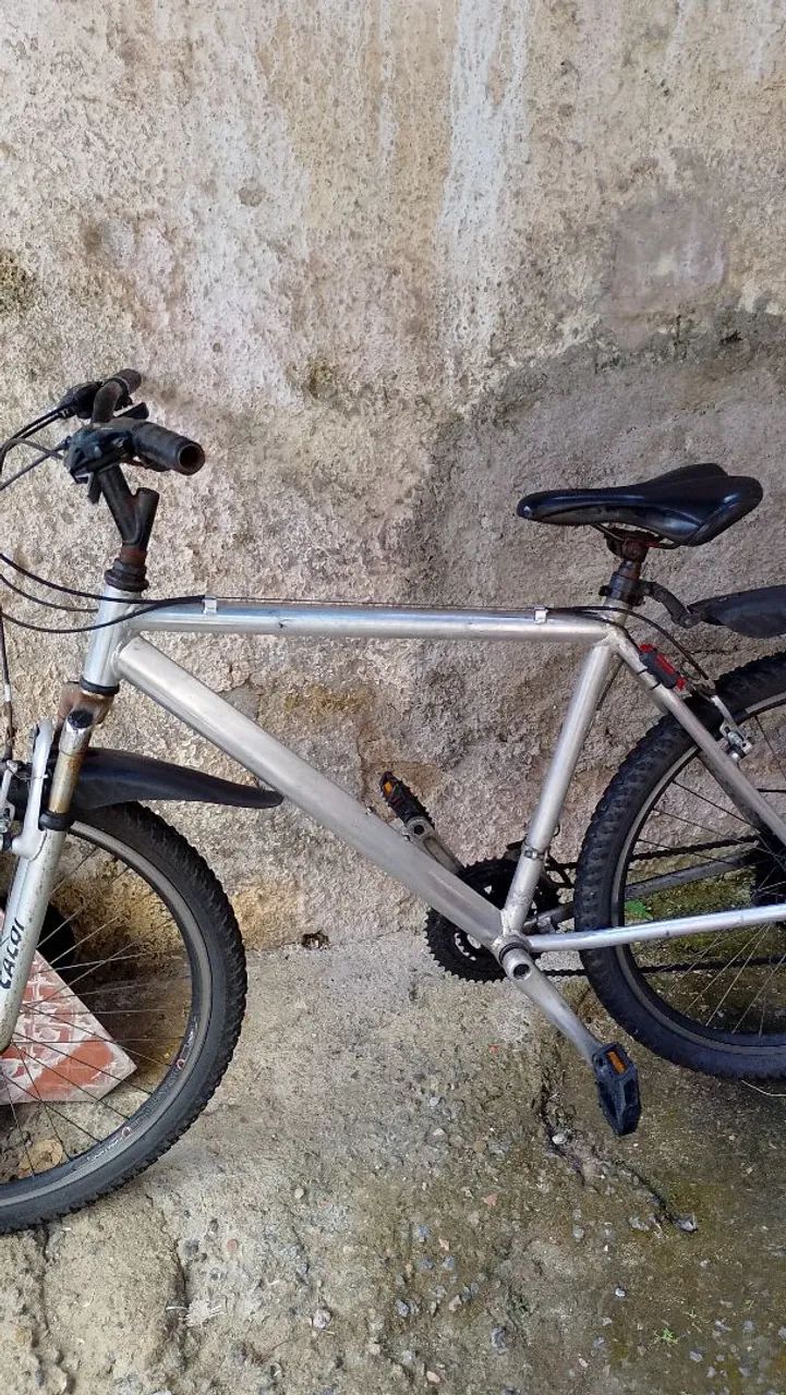 Bicicleta de alumínio 