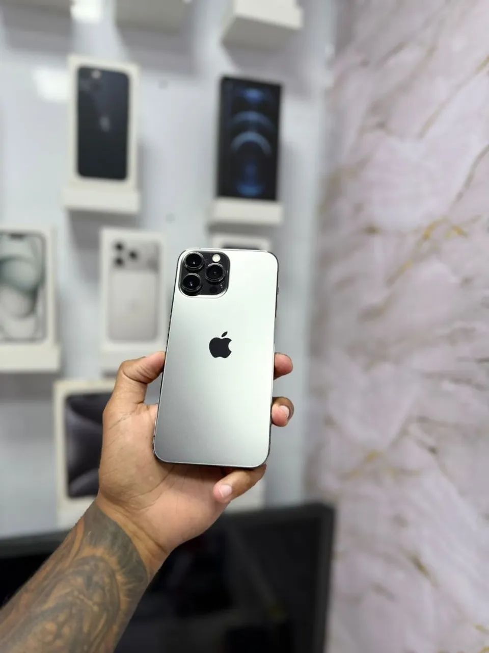 IPHONE 13 PRO MAX 128GB PRETO<br>R$ 3.099,00
