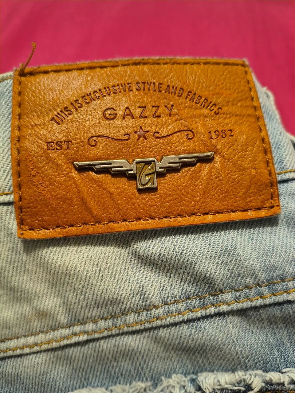 Short Jeans Bicolor Gazzy Destroyed - Tam 38 - Foto 3