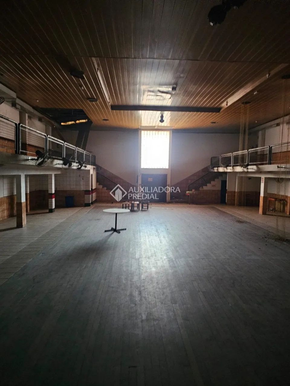 Pavilhão à venda localizado na Rua Prefeito Dib Cherem - Foto 3