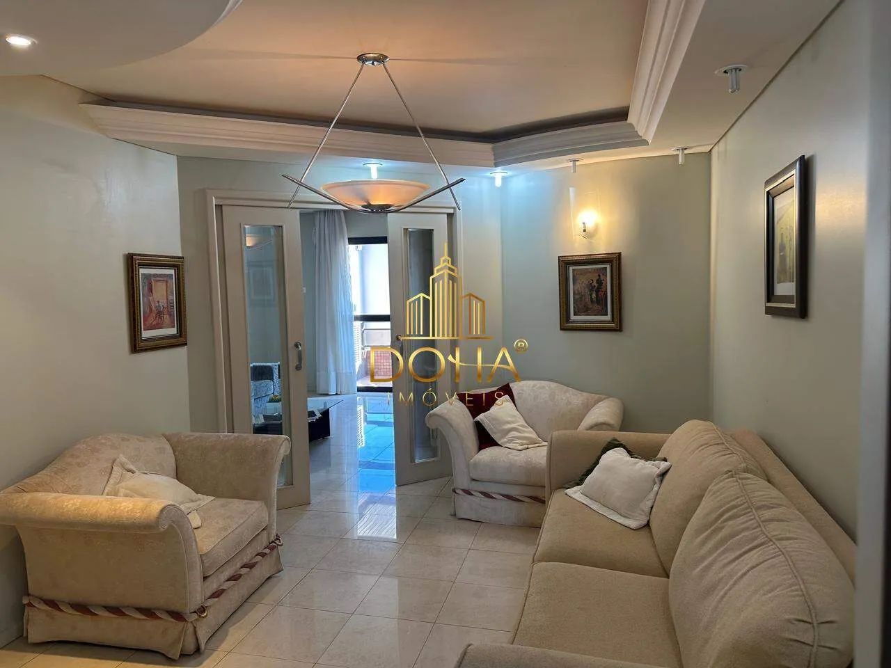 APARTAMENTO COM DUAS SUÍTES E DOIS QUARTOS - ÁREA NOBRE - Foto 2