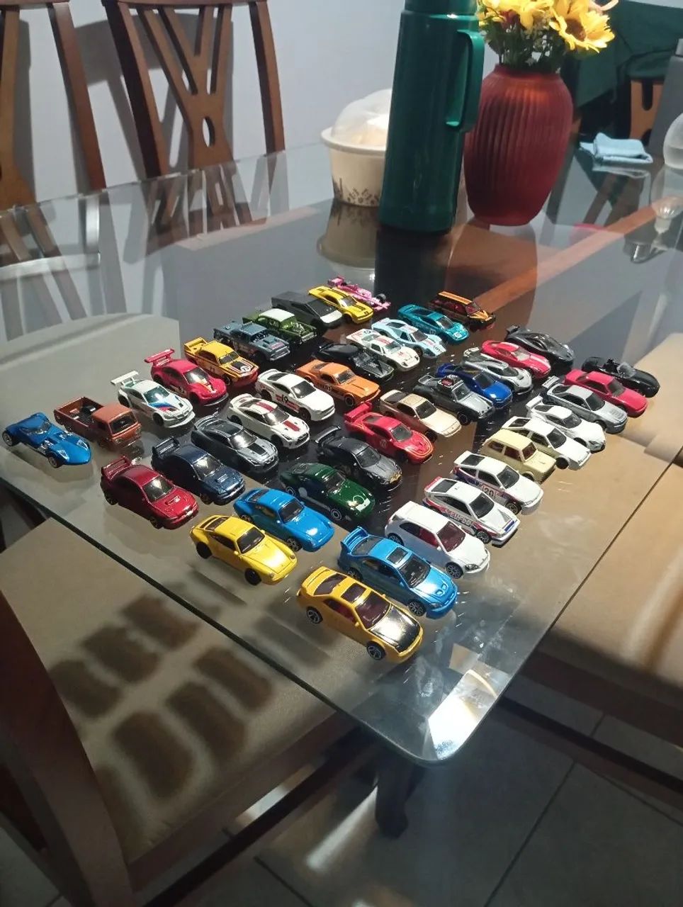 Vendo vários Hotwheels e Matchbox 