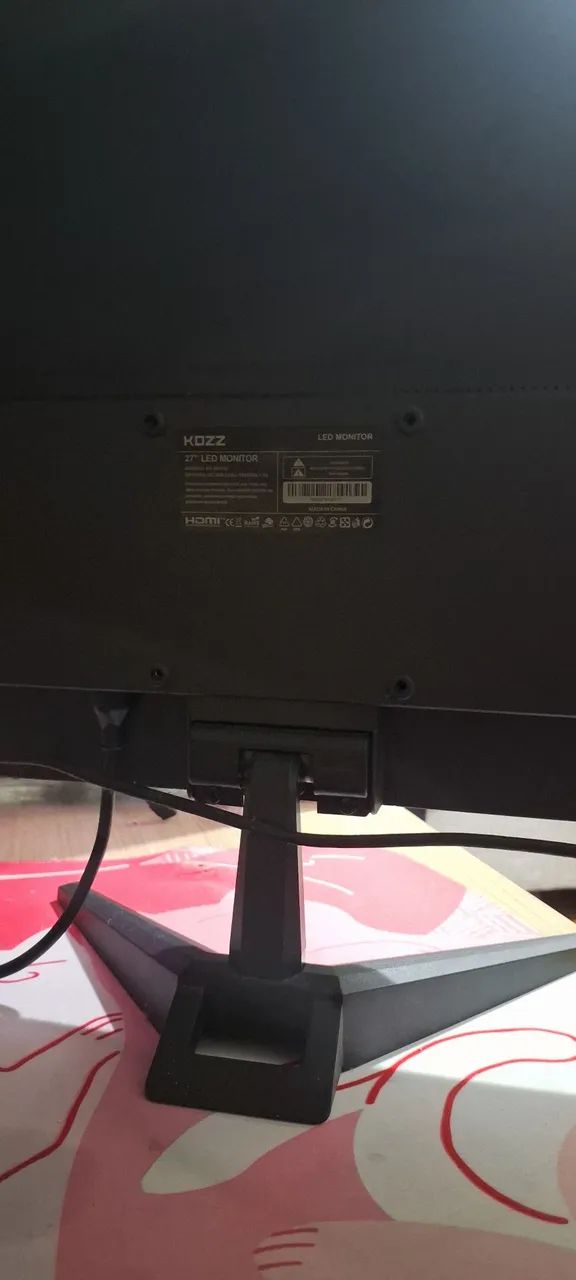 Monitor LED 27 POLEGADAS KOZZ (Excelente Estado) - Foto 2