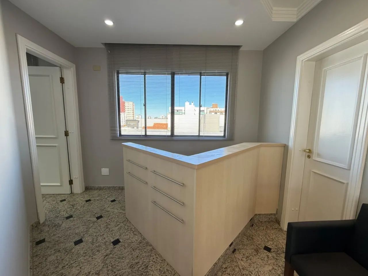 SALA COMERCIAL PARA LOCAÇÃO NO CENTRO - Foto 3