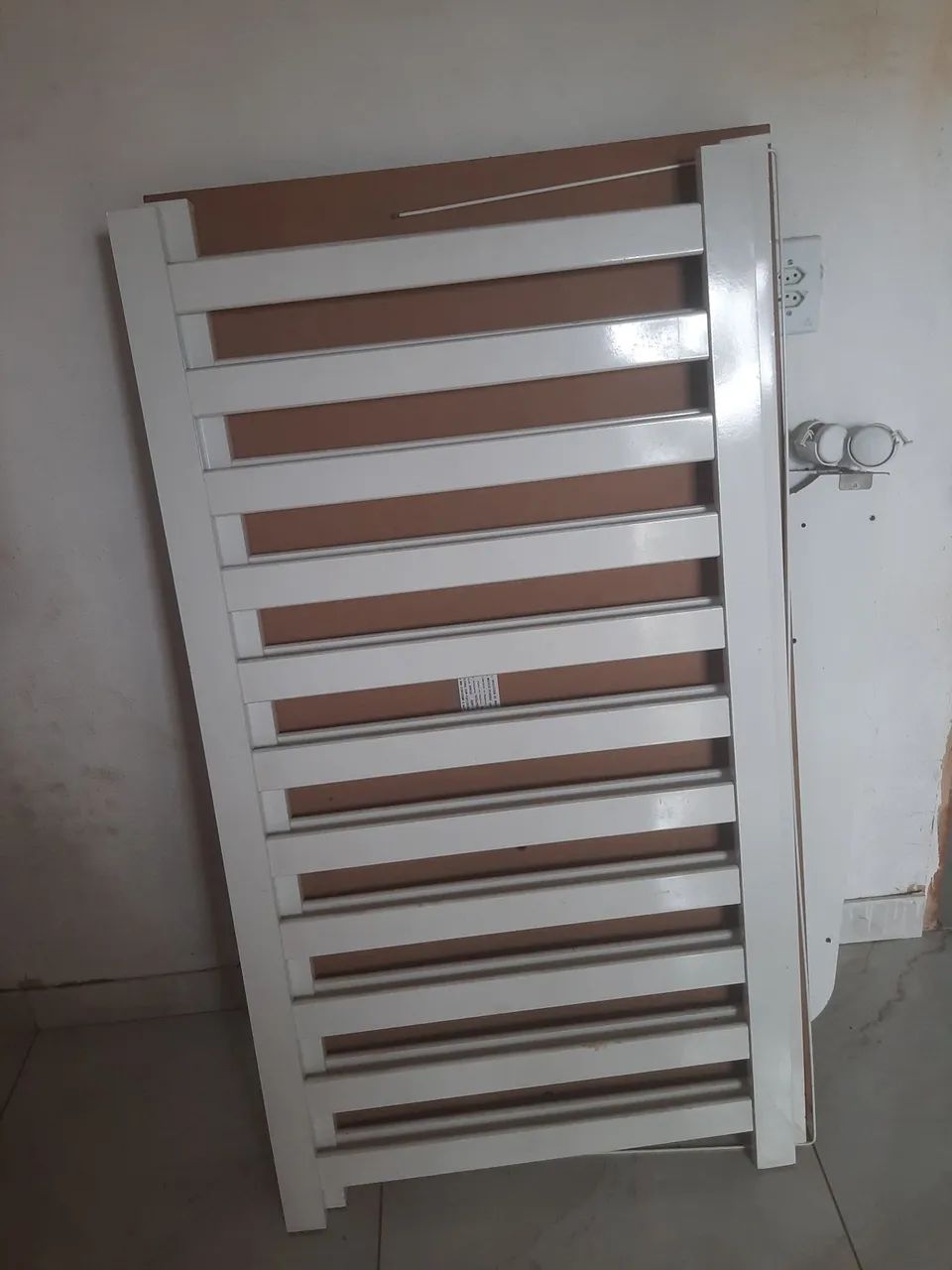 Vendo um berço com colchão 