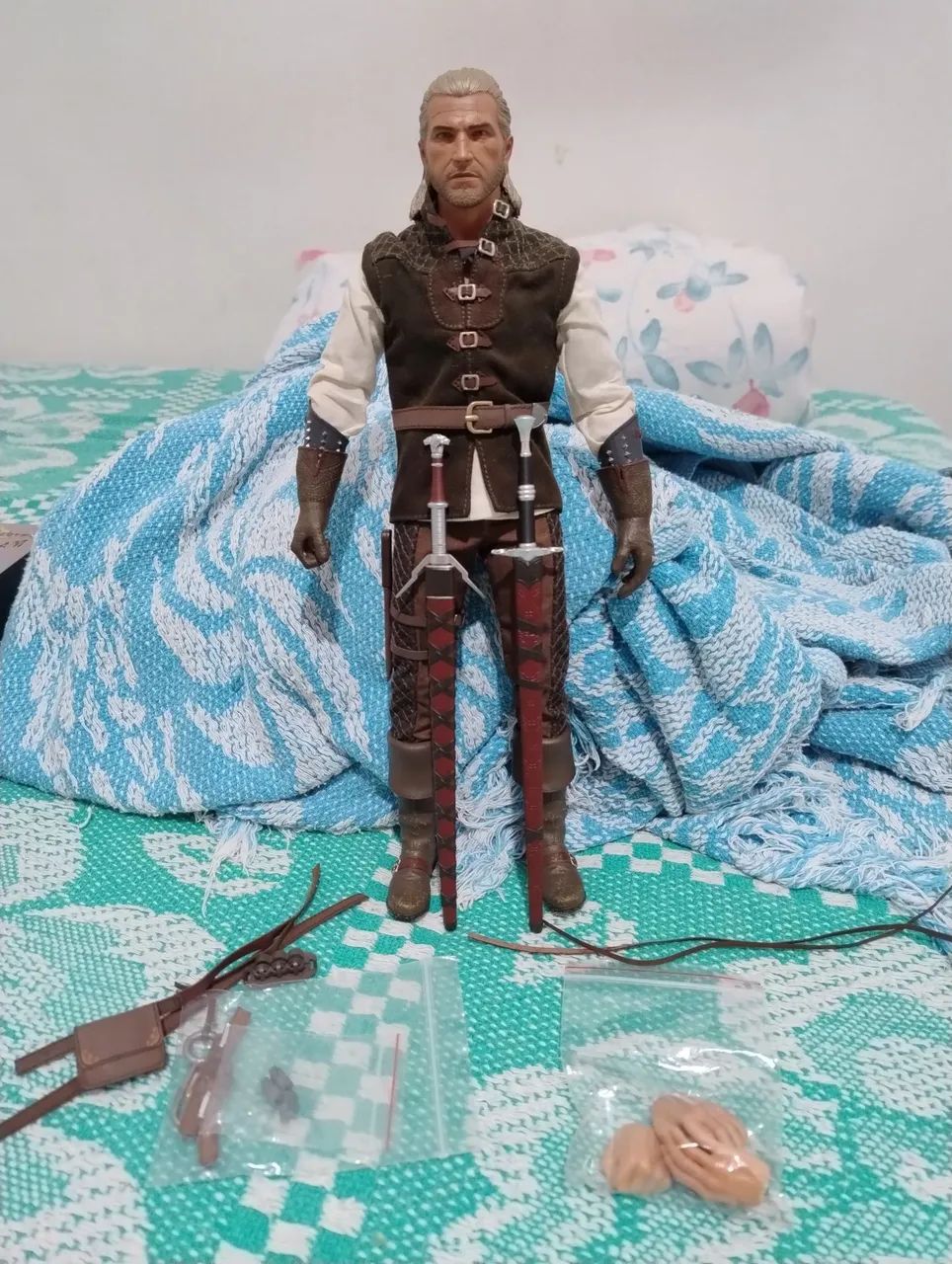 Geralt The Witcher 3 estilo Hot Toys Master Team - Foto 2