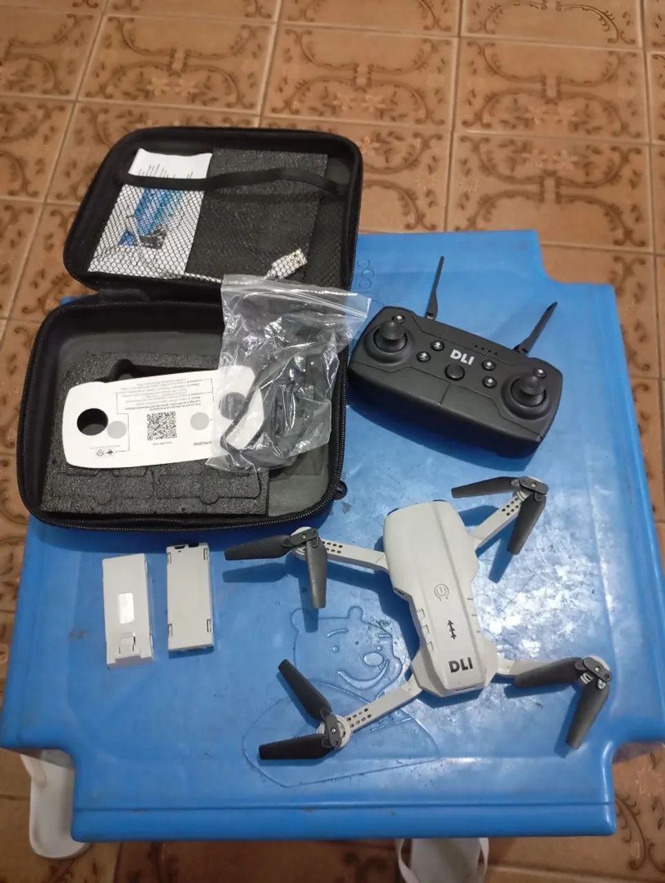 Drone DLI com 2 baterias - Foto 2