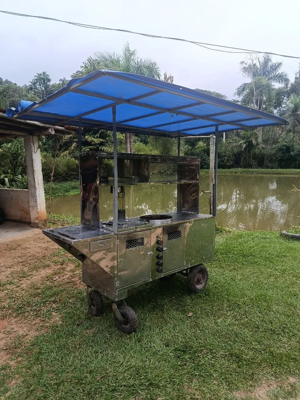 Carrinho de acarajé 