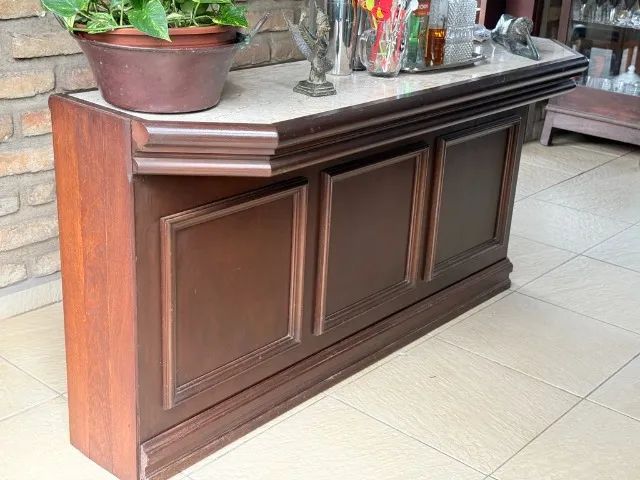Buffet/Aparador Clássico em Madeira com Tampo de Mármore - Grande e Elegante - Foto 2