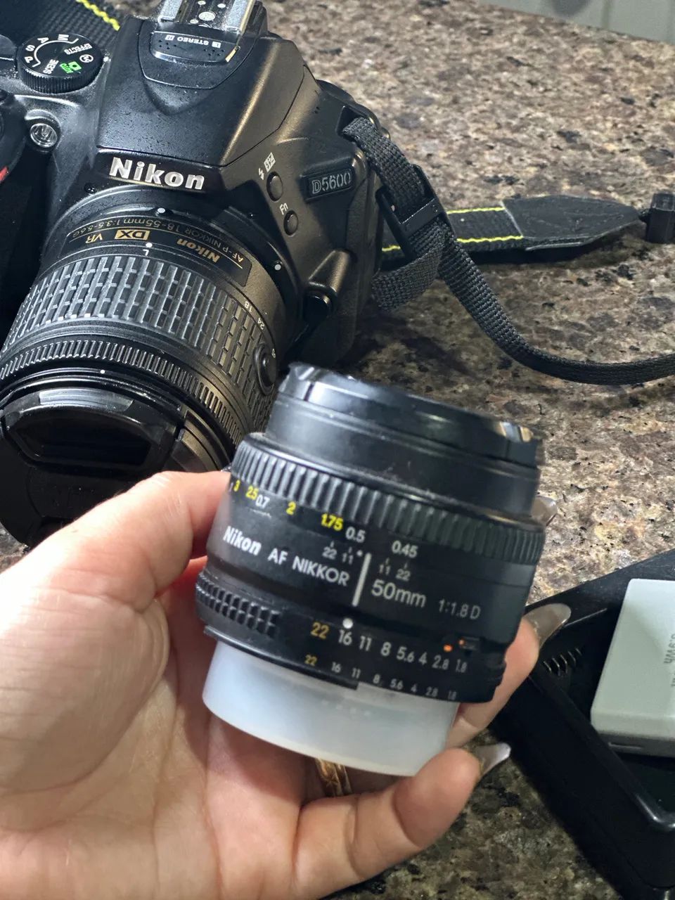 Câmera Nikon D5600 - Foto 2