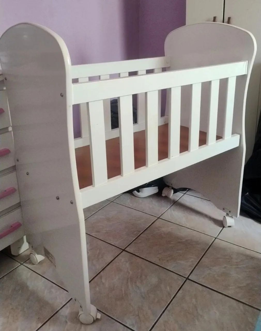 Berço Com Colchão, Enxoval e Véu. - Foto 3