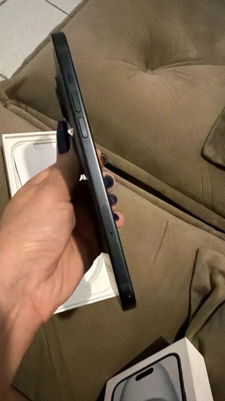 iPhone 15 Plus - Foto 2
