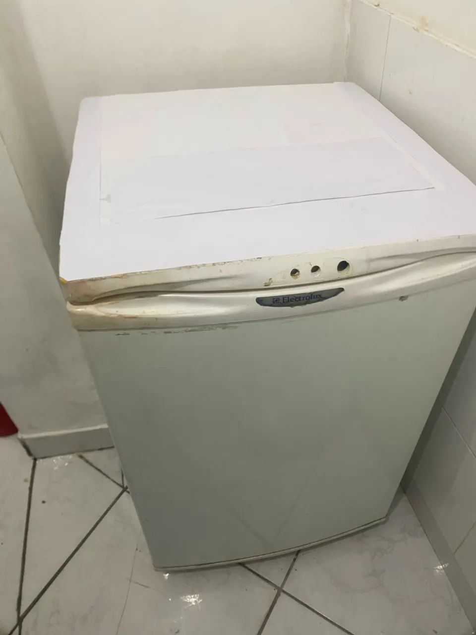 Frigobar/geladeira