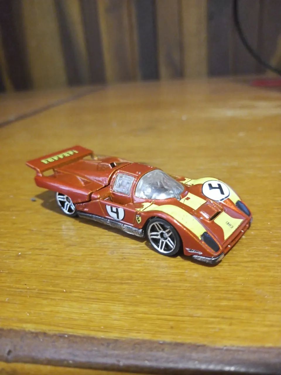 Carrinho Hotwheels Ferrari 512M usado