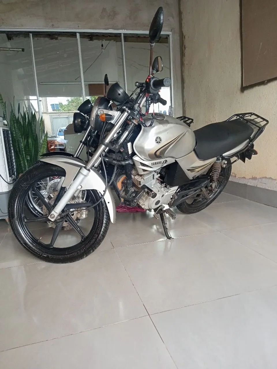 YBR125