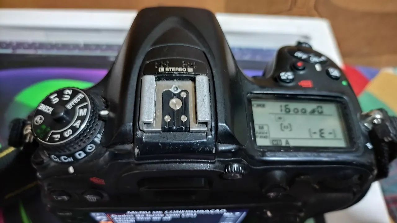 Câmera Nikon profissional D7100 / só o corpo e uma bateria  - Foto 3