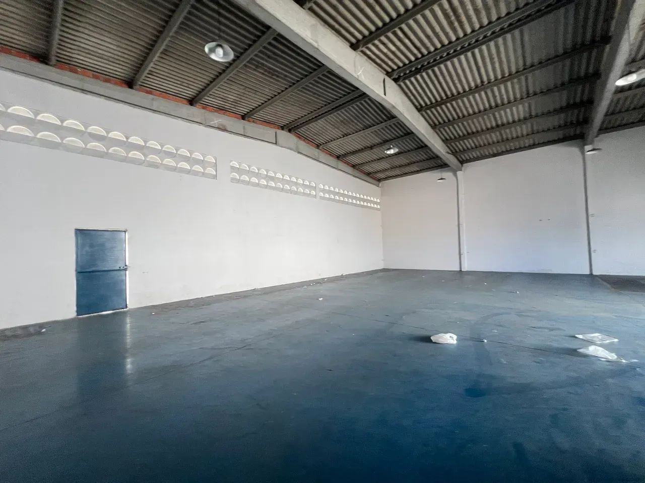 GALPÃO 300 m² PARA LOCAÇÃO - Foto 4
