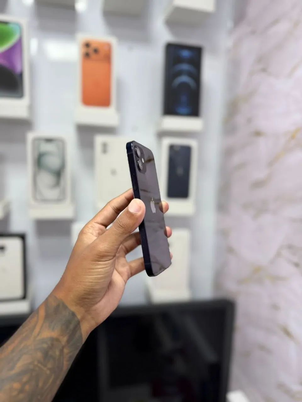 IPHONE 12 128GB<br>R$ 1.799,00 - Foto 4