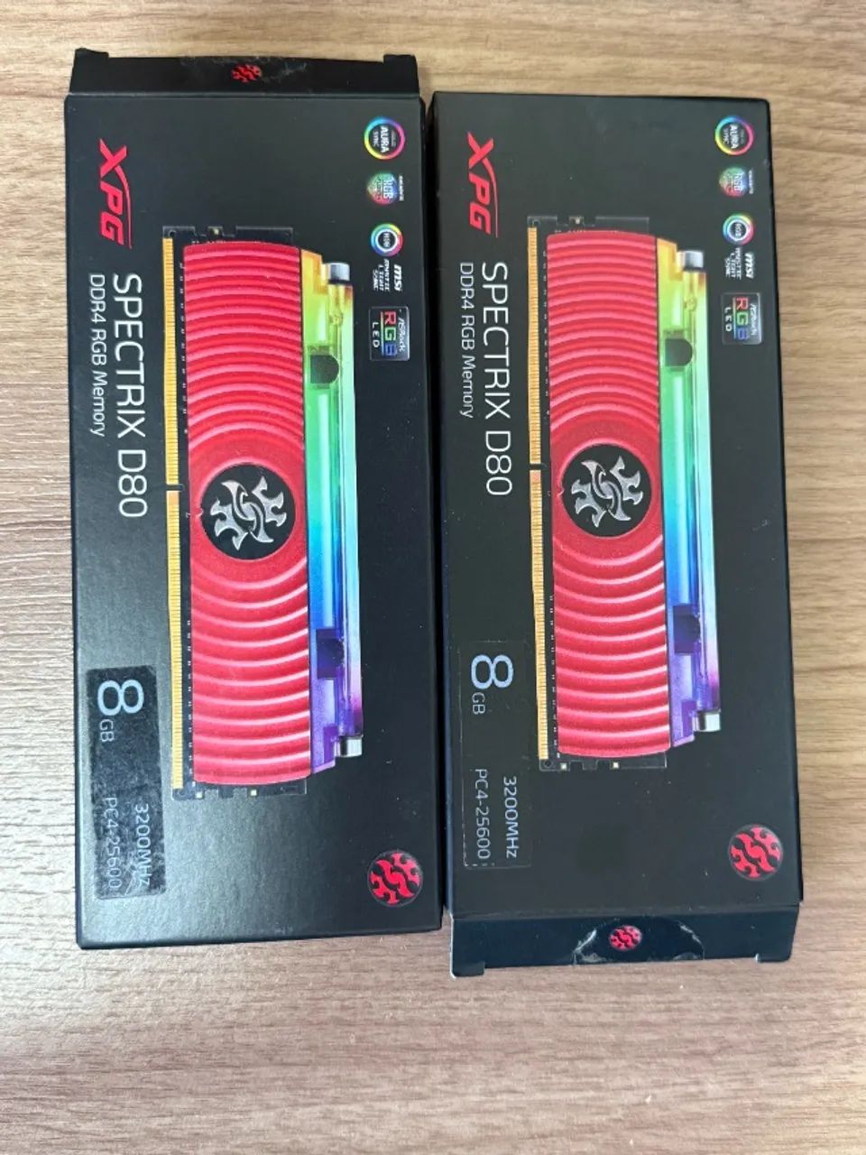 XPG SPECTRIX D80 16GB 2枚 DDR4 3200 RGB Memória RAM XPG Spectrix D80 RGB 16GB 2x8GB DDR4 3200MHz - Memória
