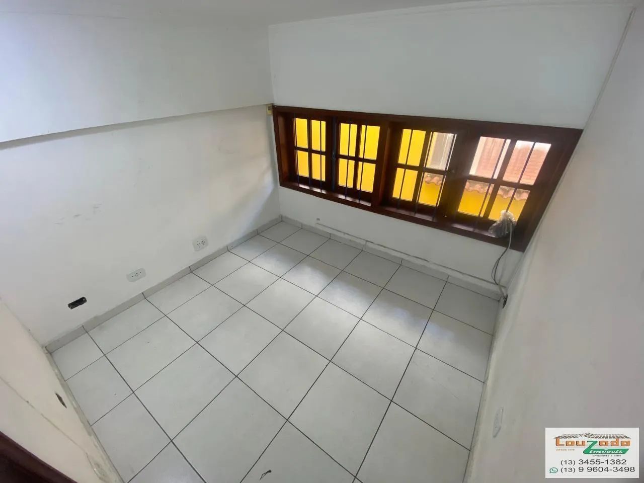 Comercial para Locação em Peruíbe, Centro, 2 banheiros - Foto 4