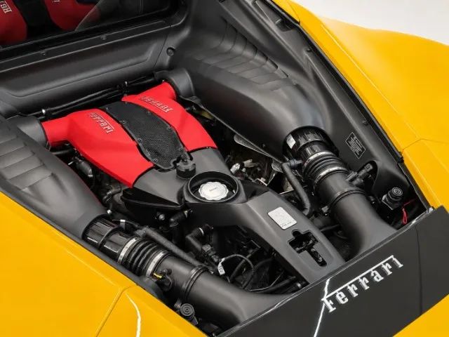 Ferrari F8 TRIBUTO 3.9 V8 720cv, foto 16 de 20