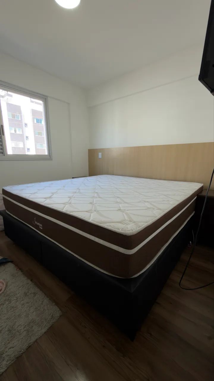 Cama Super King baú 