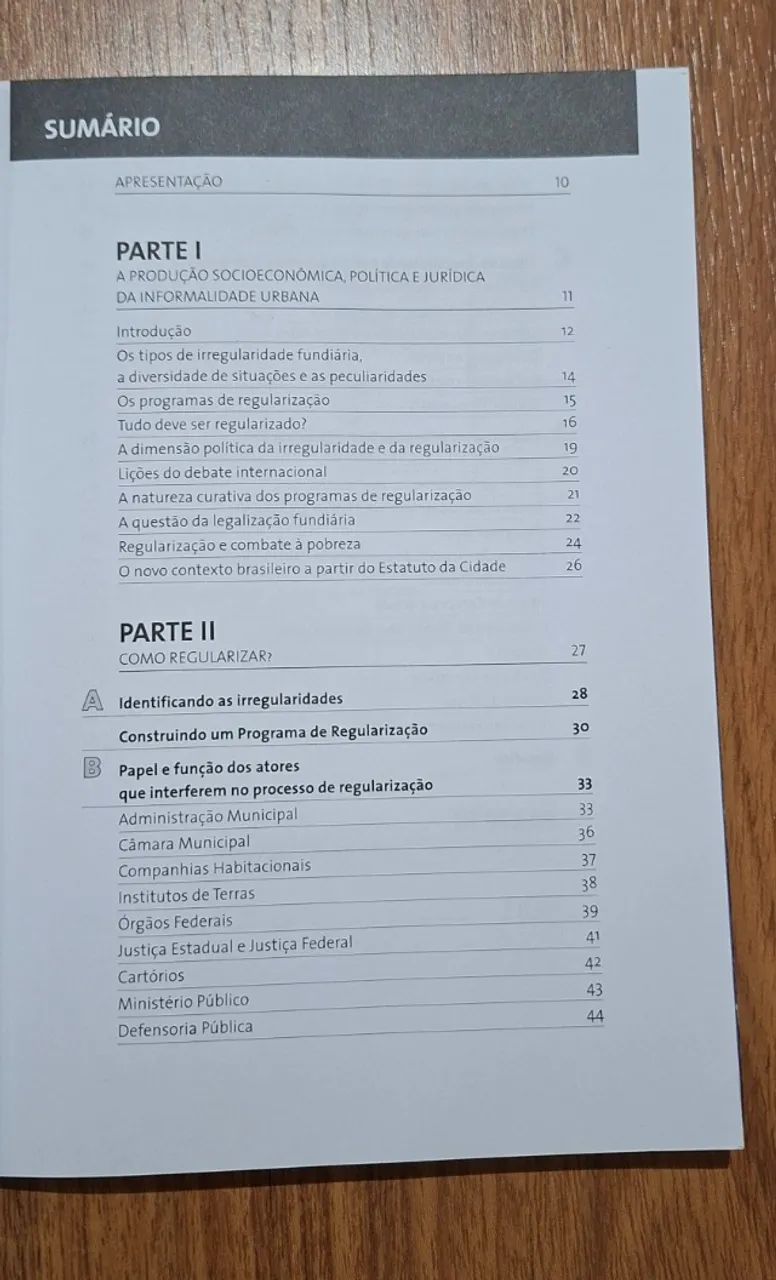 LIVRO: Regularização da Terra e Moradia  - Foto 3