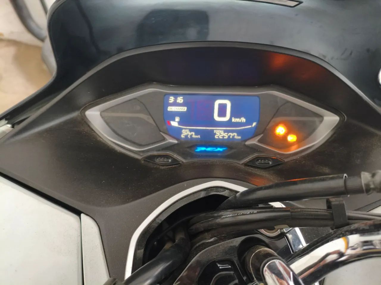 PCX 2023 branco  - Foto 4